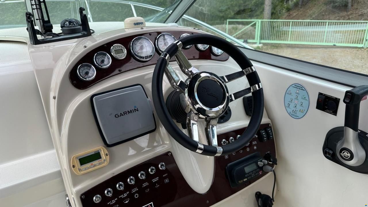 Maxum 2500 SE