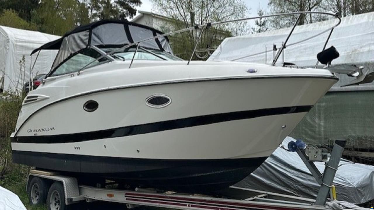 Maxum 2500 SE