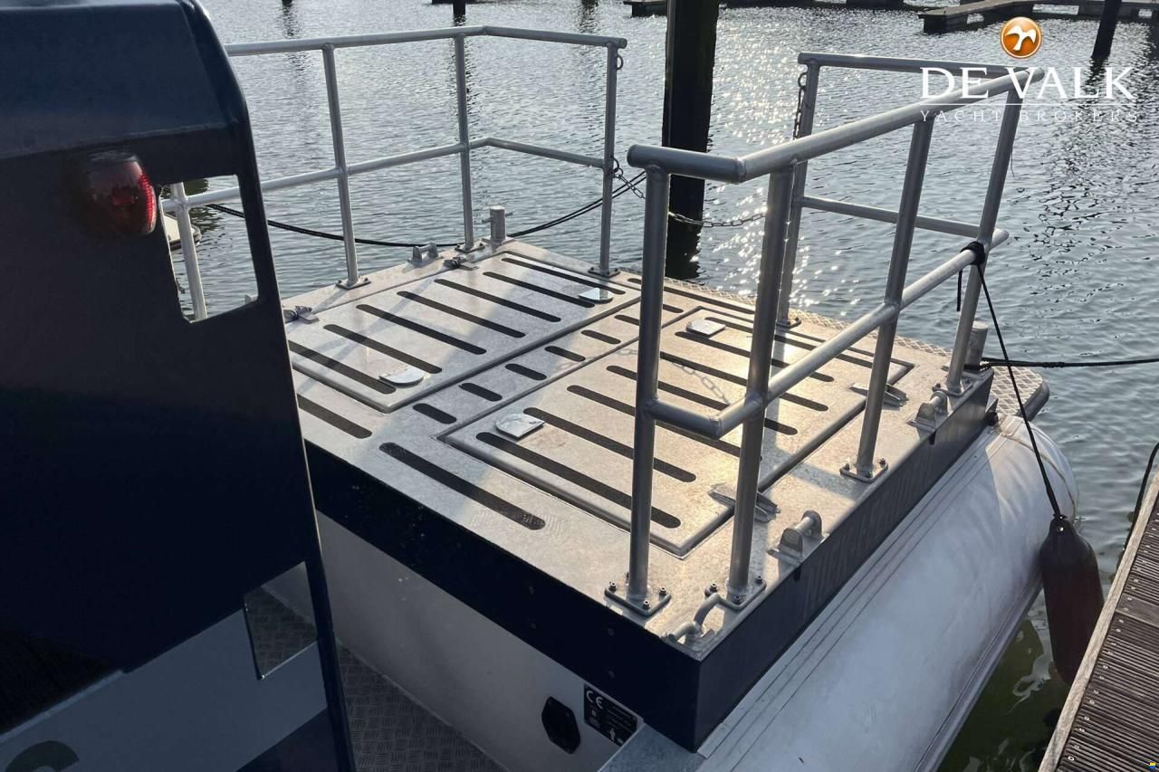 Blue Spirit 10.00 cabin