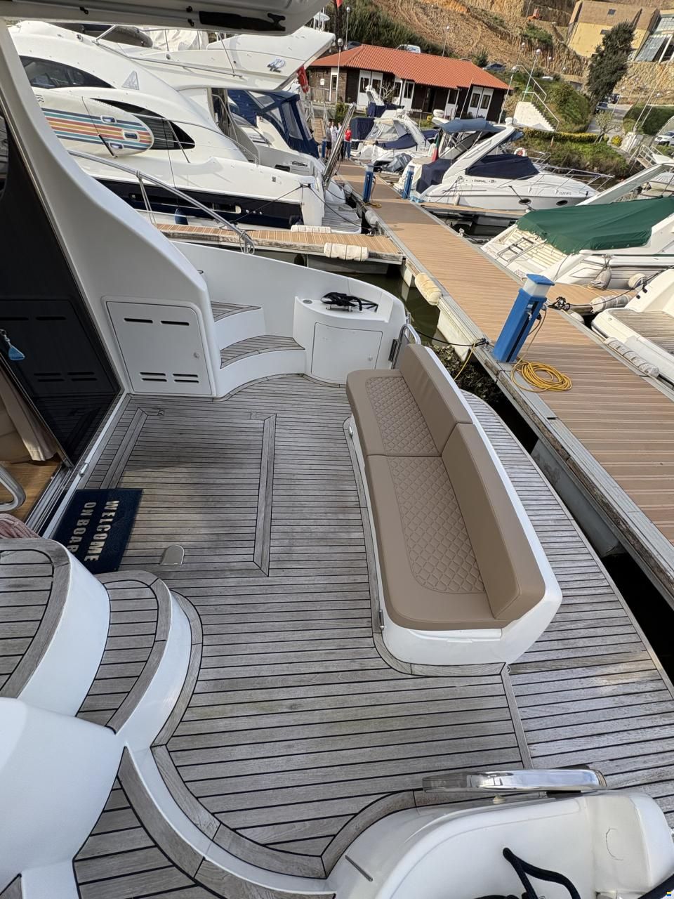 Azimut 42