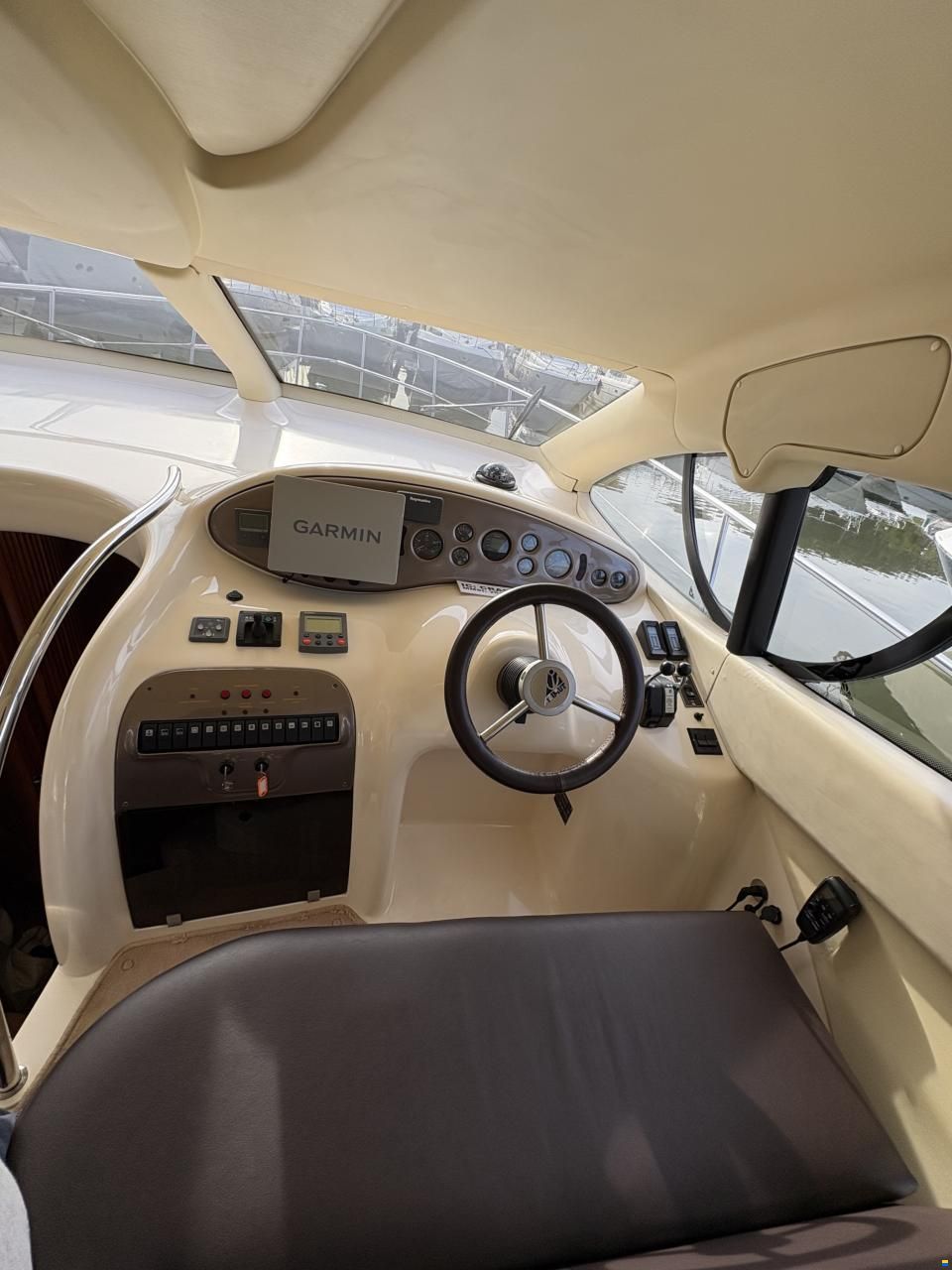 Azimut 42