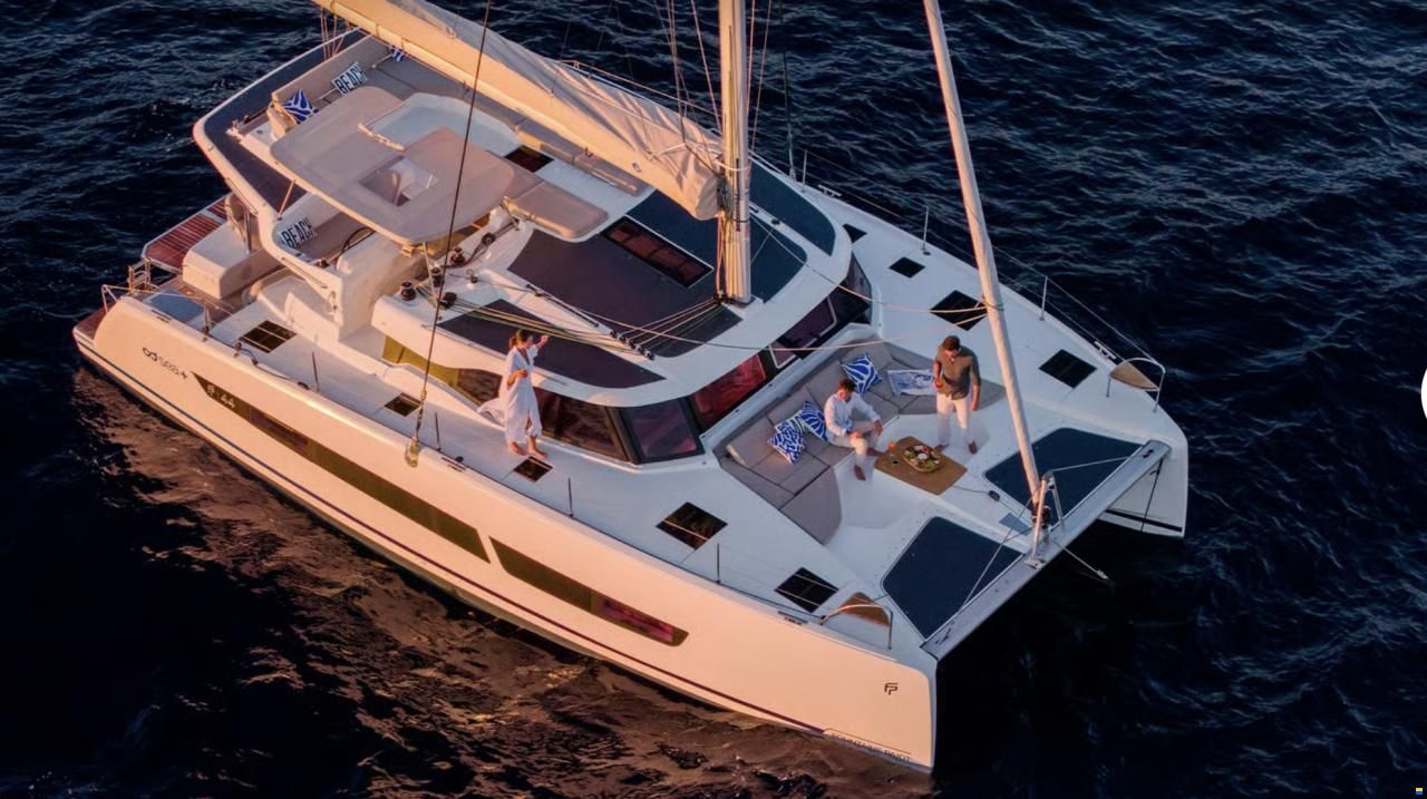 Fountaine Pajot 44