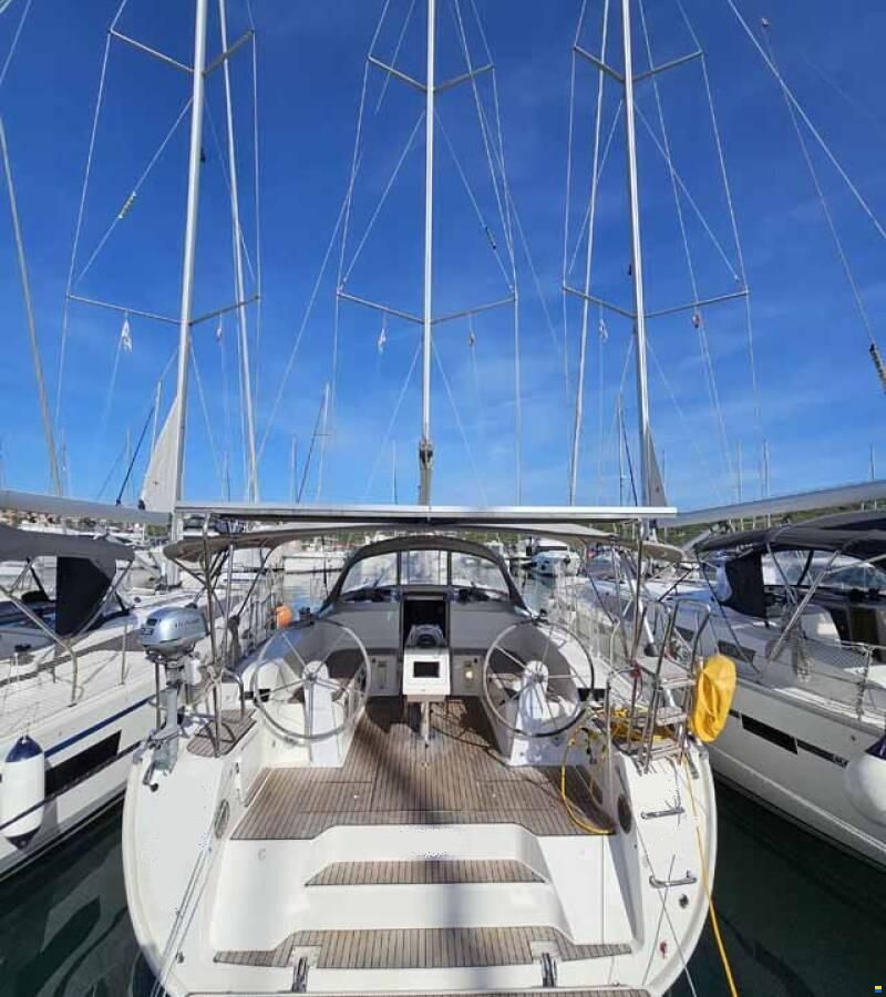 Bavaria 46 Cruiser A/C NEW ENGINE