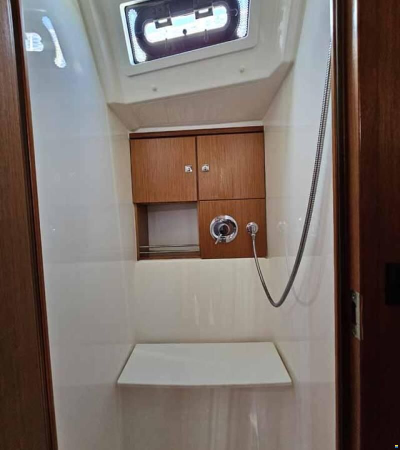 Bavaria 46 Cruiser A/C NEW ENGINE