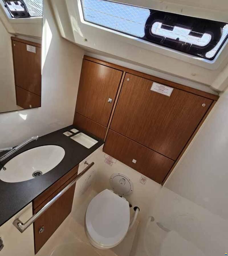 Bavaria 46 Cruiser A/C NEW ENGINE