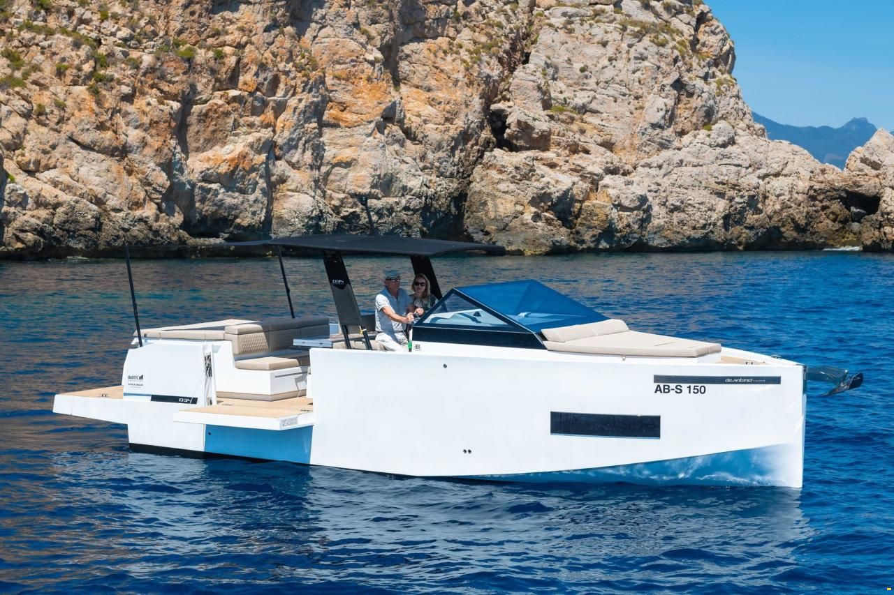 De Antonio D34 Cruiser