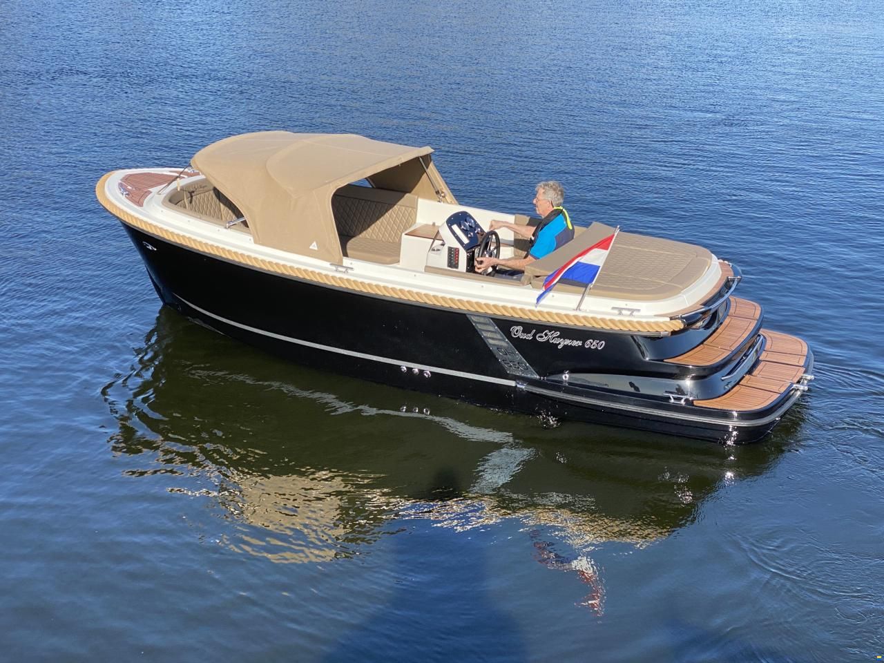 Oud Huijzer 650 Tender