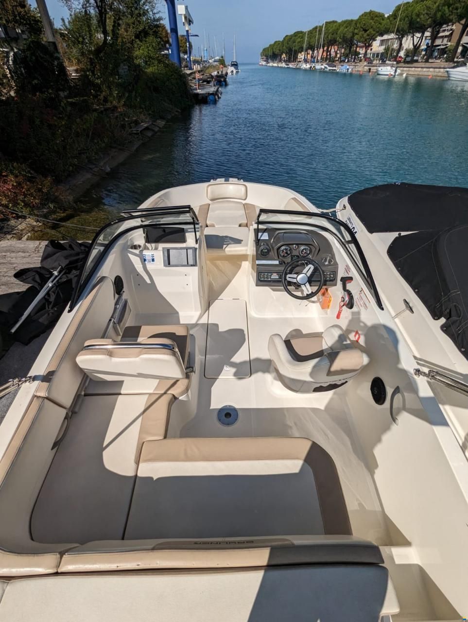 Bayliner VR5