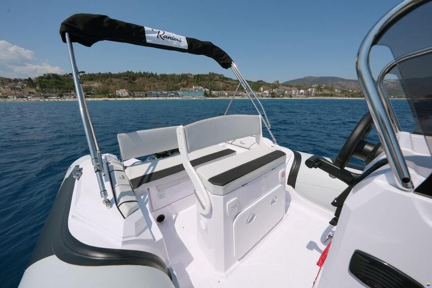 Ranieri GOMMONE RANIERI CAYMAN 19 ESPOSITIVO 202