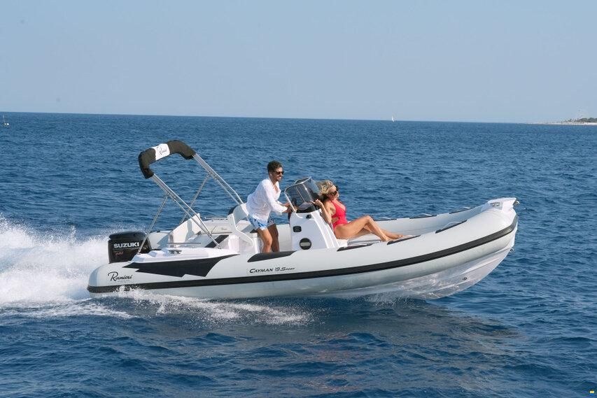 Ranieri GOMMONE RANIERI CAYMAN 19 ESPOSITIVO 202