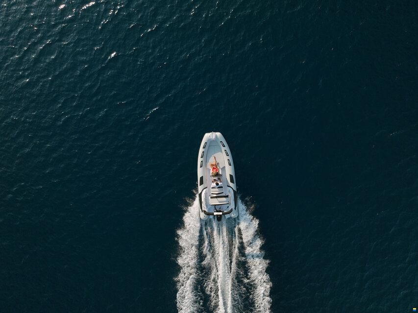 Ranieri GOMMONE RANIERI CAYMAN 19 ESPOSITIVO 202