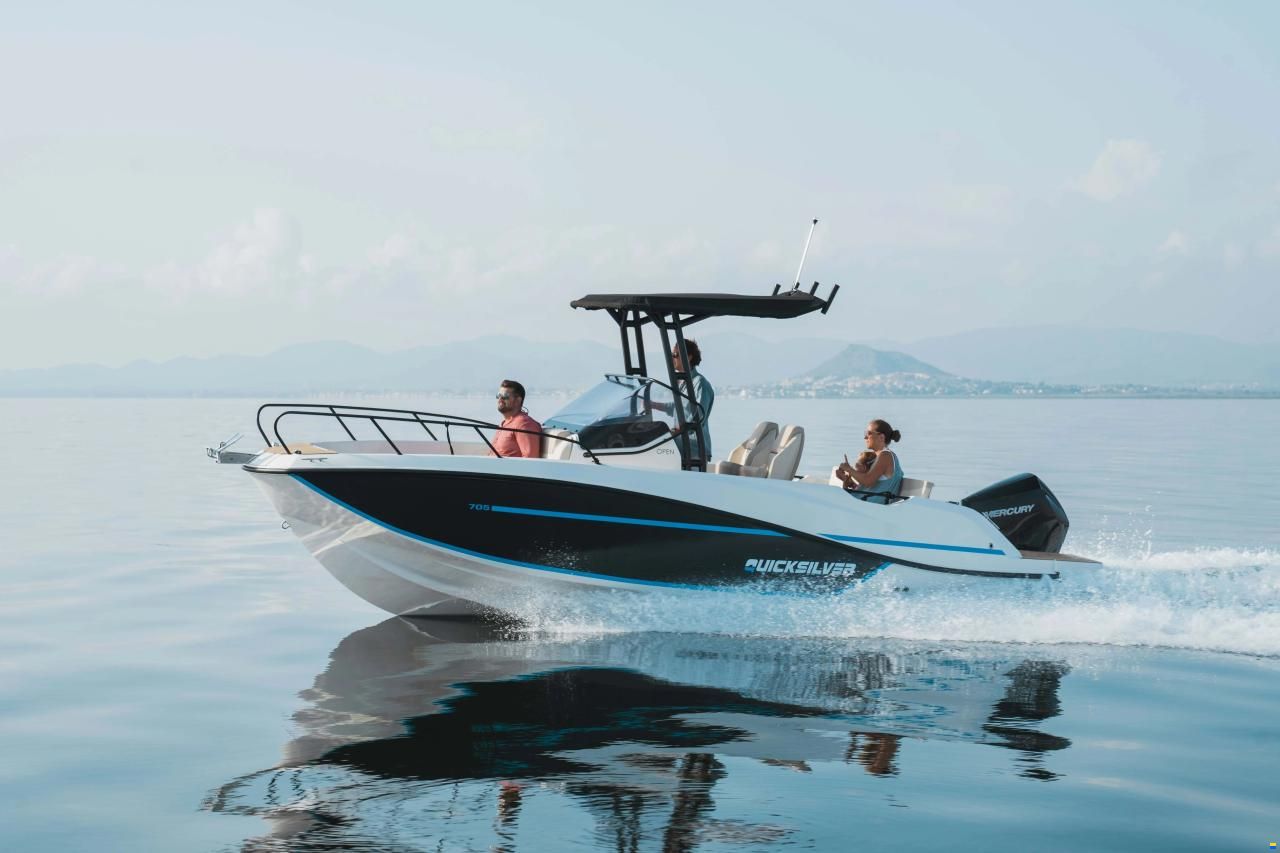 Quicksilver 705 Open