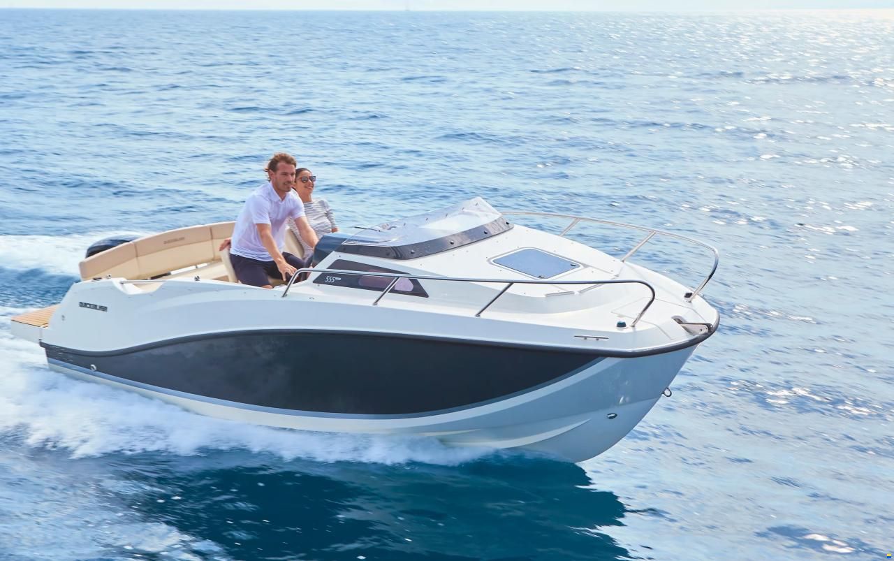 Quicksilver 555 Cabin