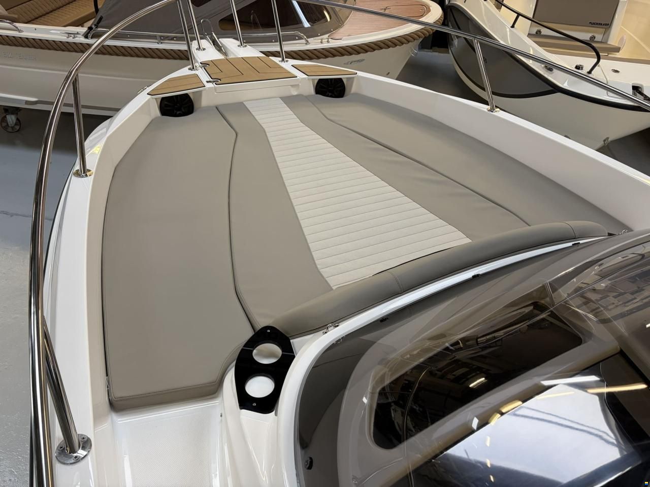 Karnic SL742 Sundeck