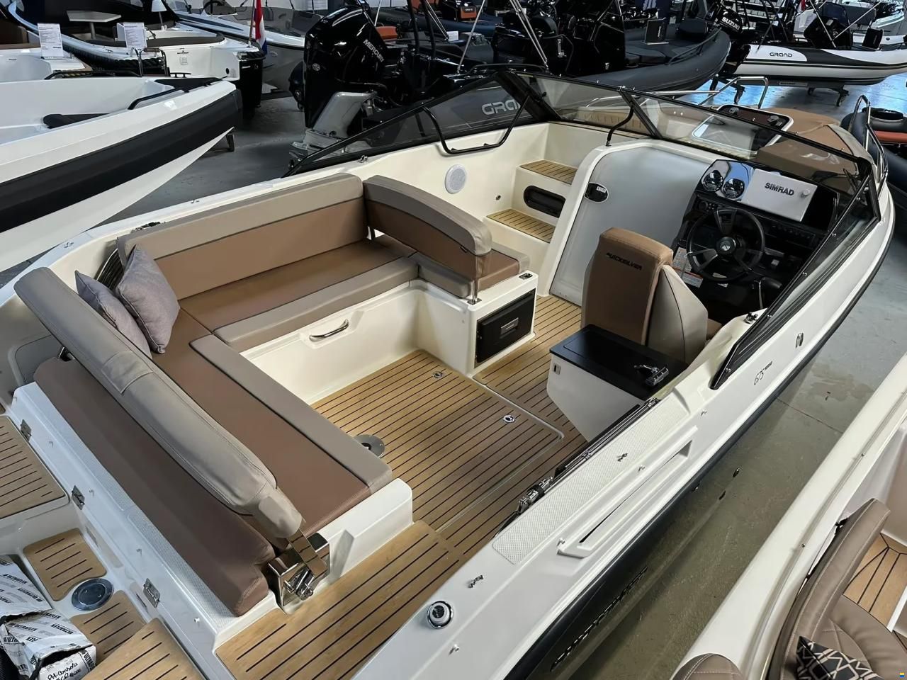 Quicksilver 675 Cruiser