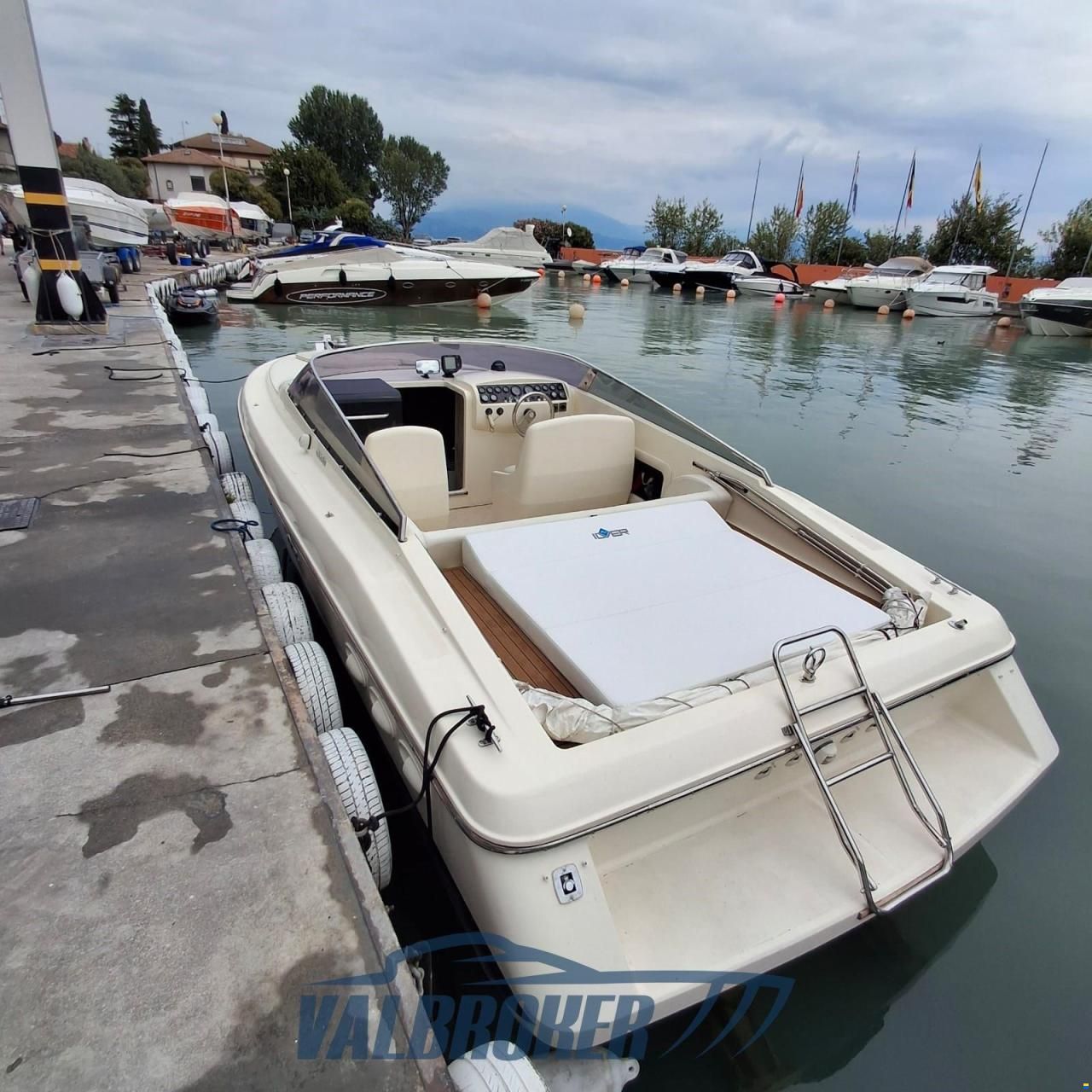 Ilver Galaxi 28
