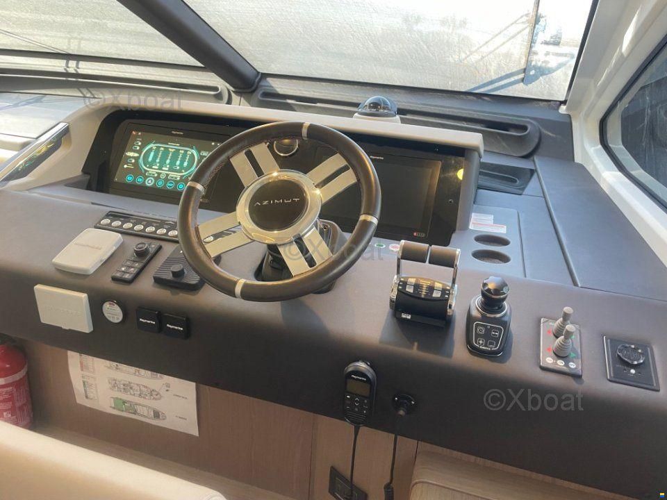 Azimut 72 Fly
