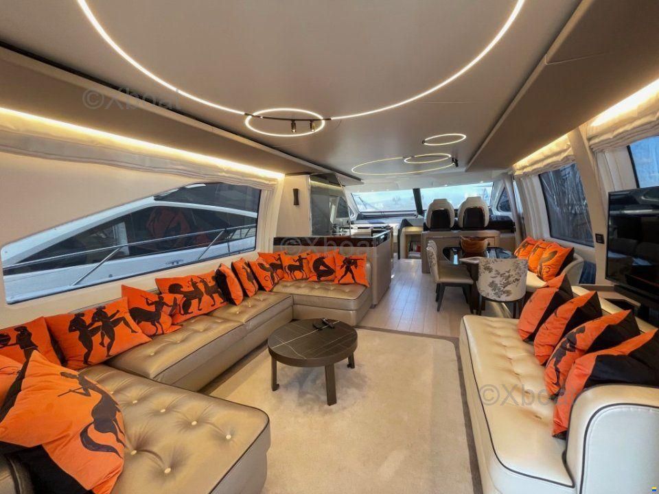 Azimut 72 Fly