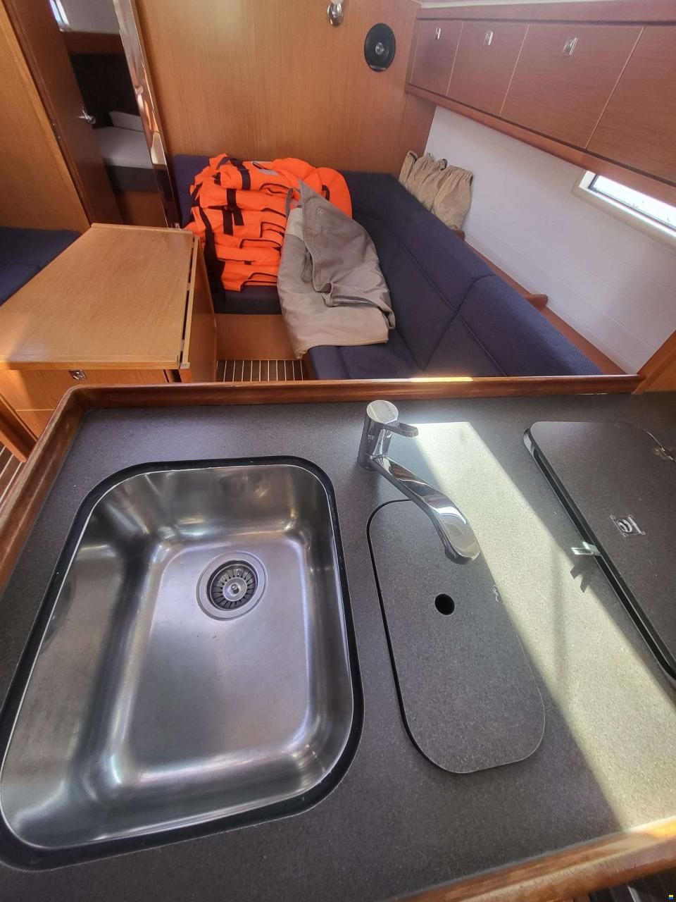 Bavaria 37 CRUISER