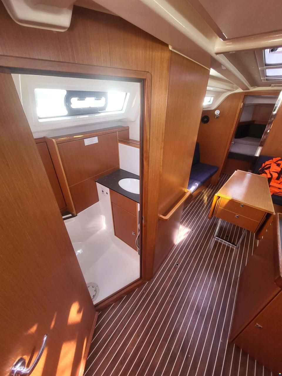 Bavaria 37 CRUISER