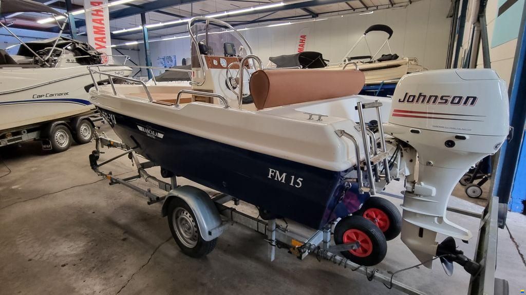 Rascala FM 15 met 40pk 4-takt EFI en trailer (z&eacute;