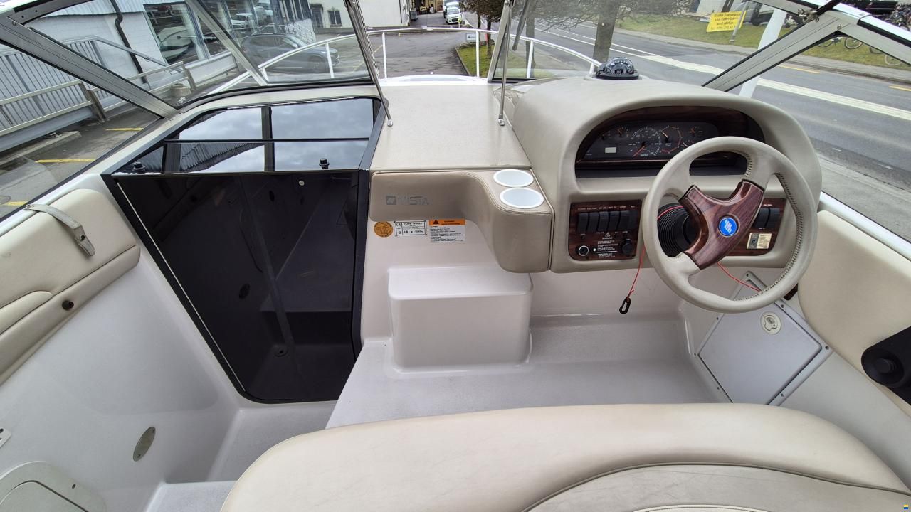 Four Winns 238 Vista