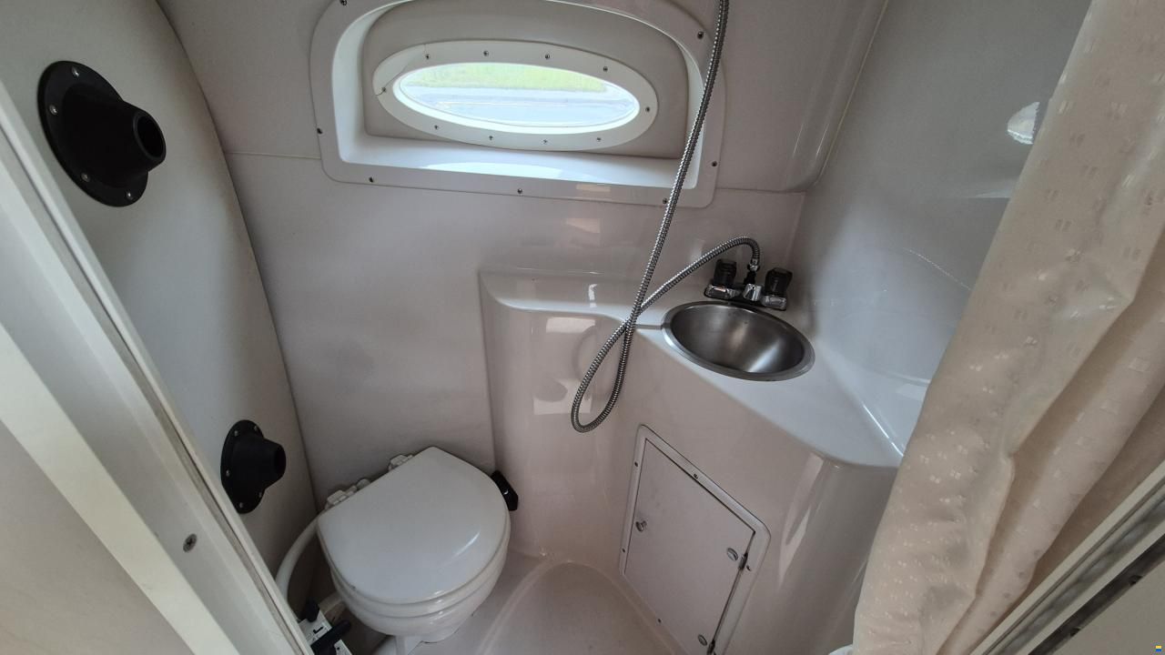 Four Winns 238 Vista