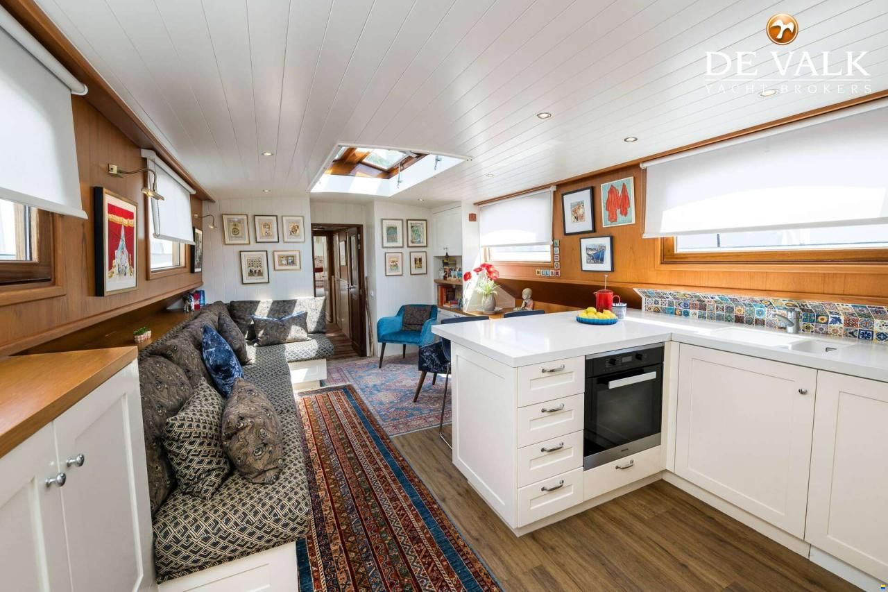 Luxe motor 28M