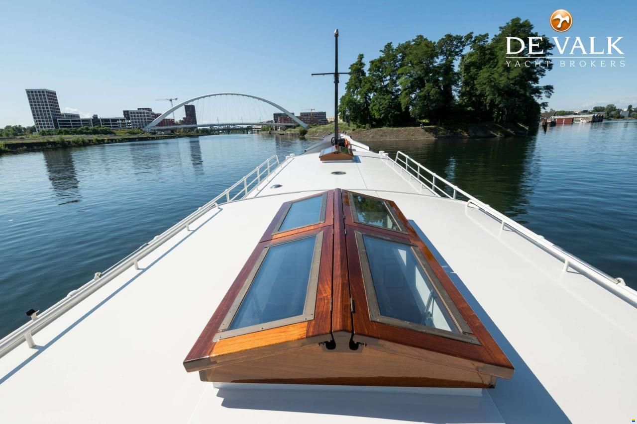 Luxe motor 28M