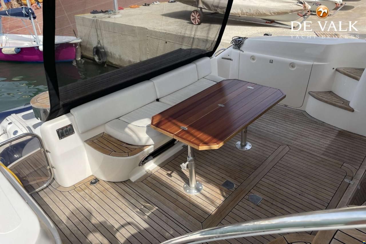 Sealine T51 Motor Yacht