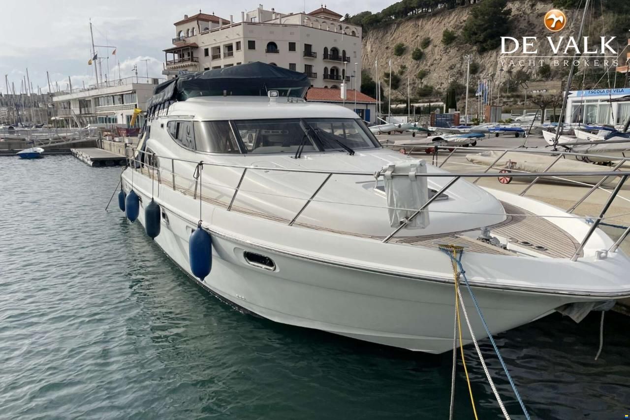 Sealine T51 Motor Yacht