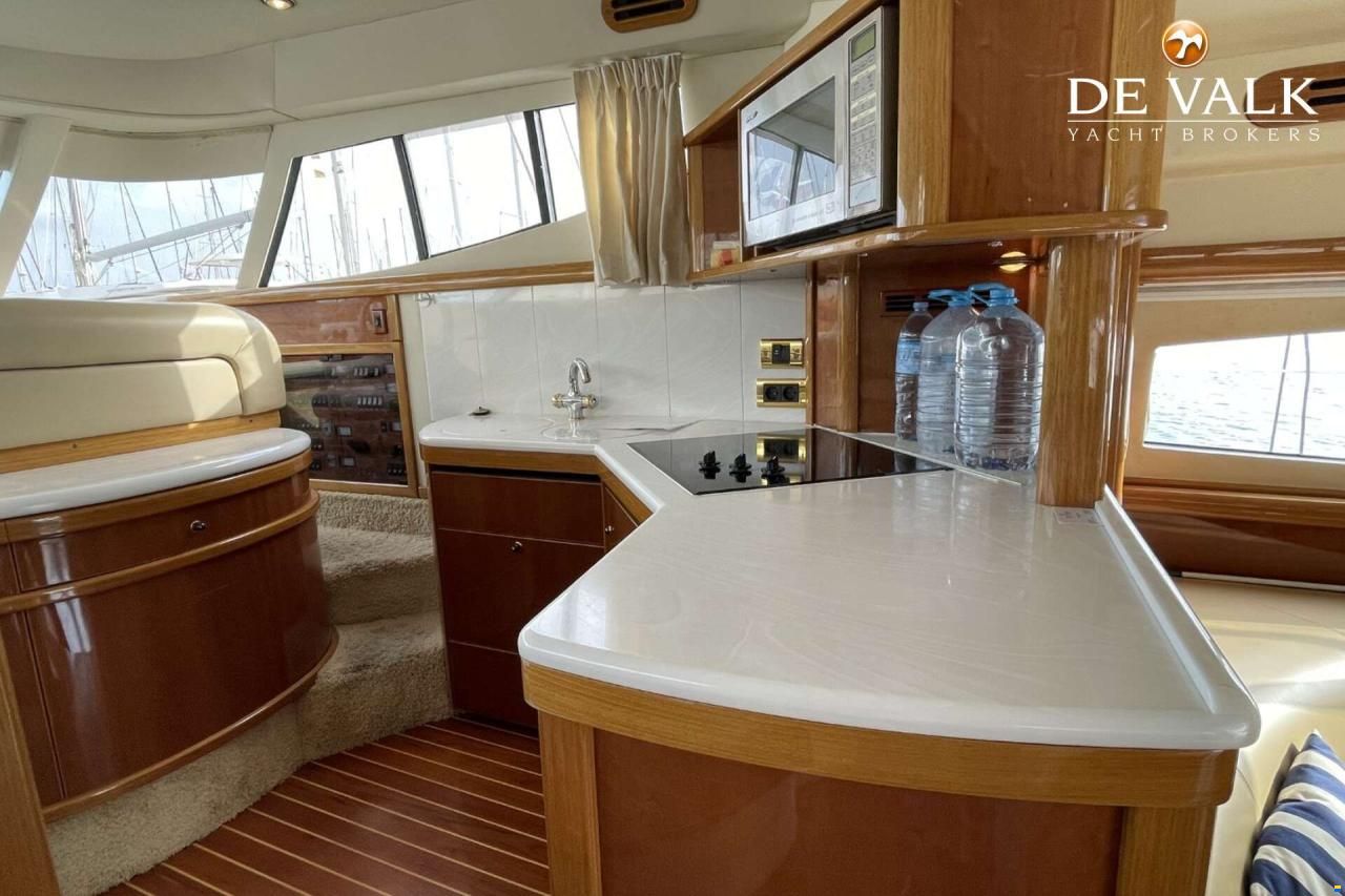 Sealine T51 Motor Yacht