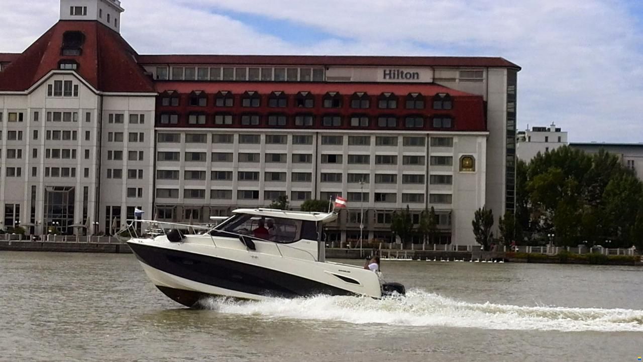 Quicksilver Activ 855 Cruiser