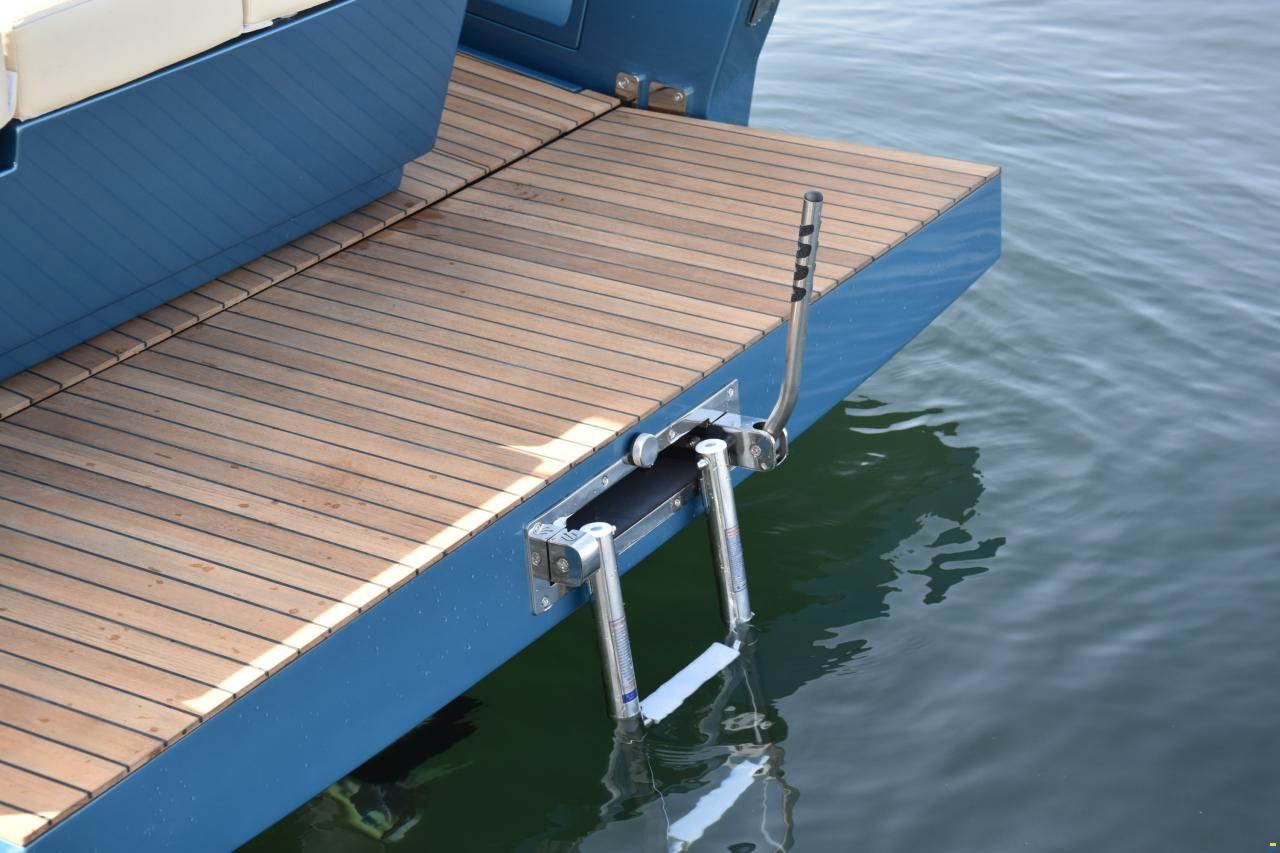 Ganz Boats Ovation 7X Cruiser