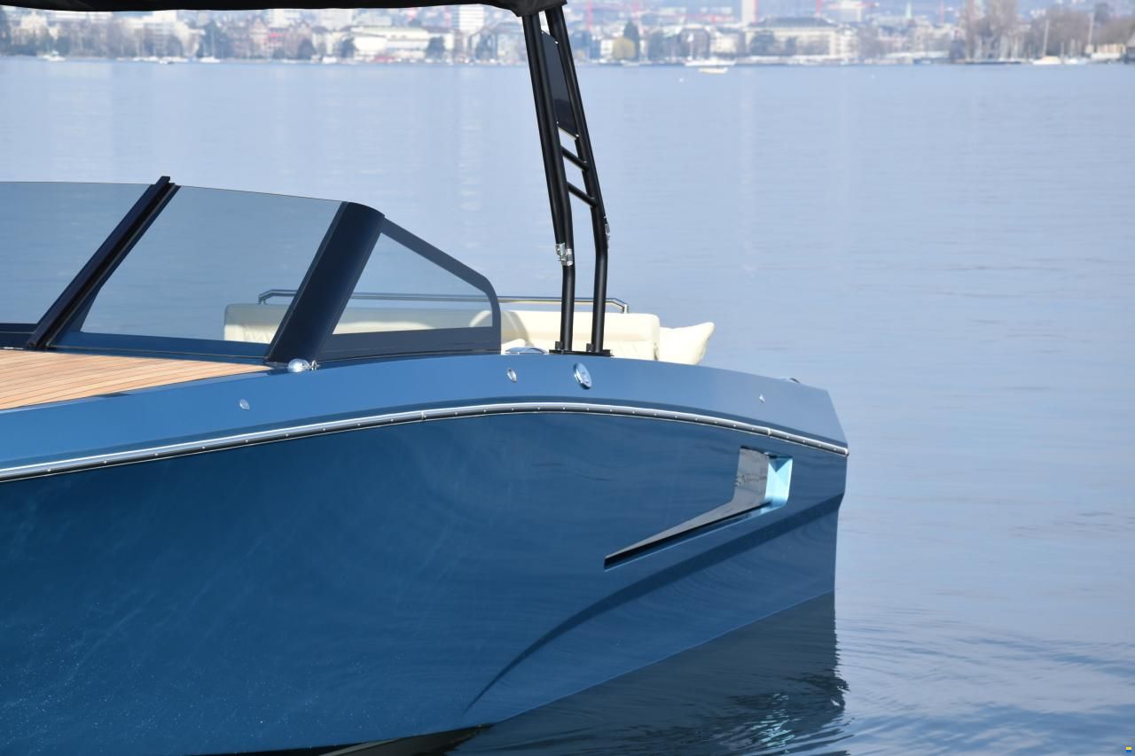 Ganz Boats Ovation 7X Cruiser