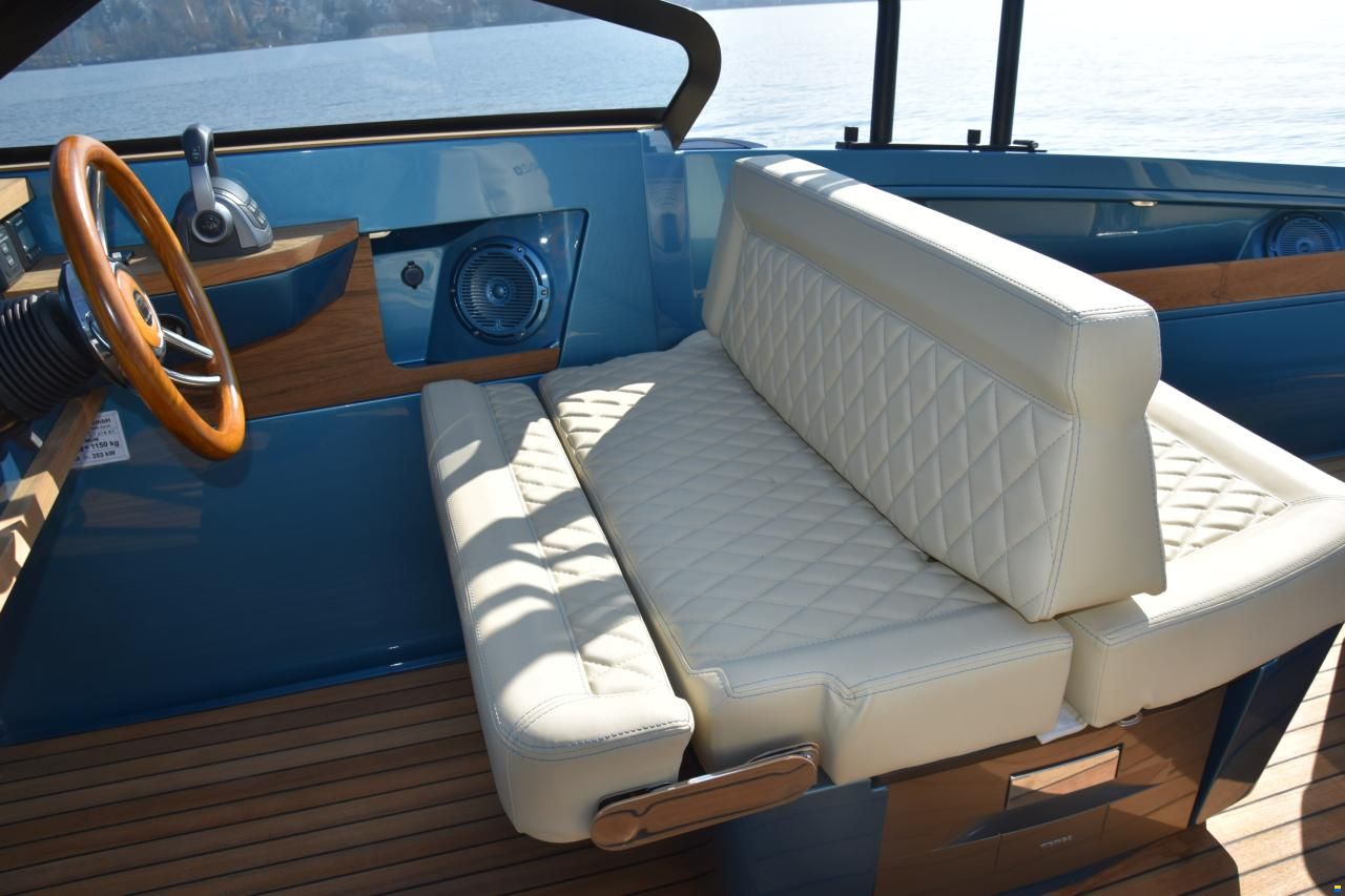 Ganz Boats Ovation 7X Cruiser