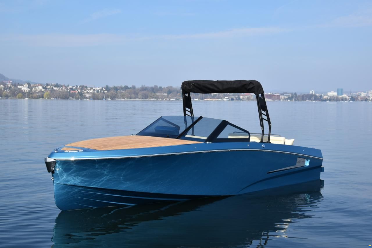 Ganz Boats Ovation 7X Cruiser
