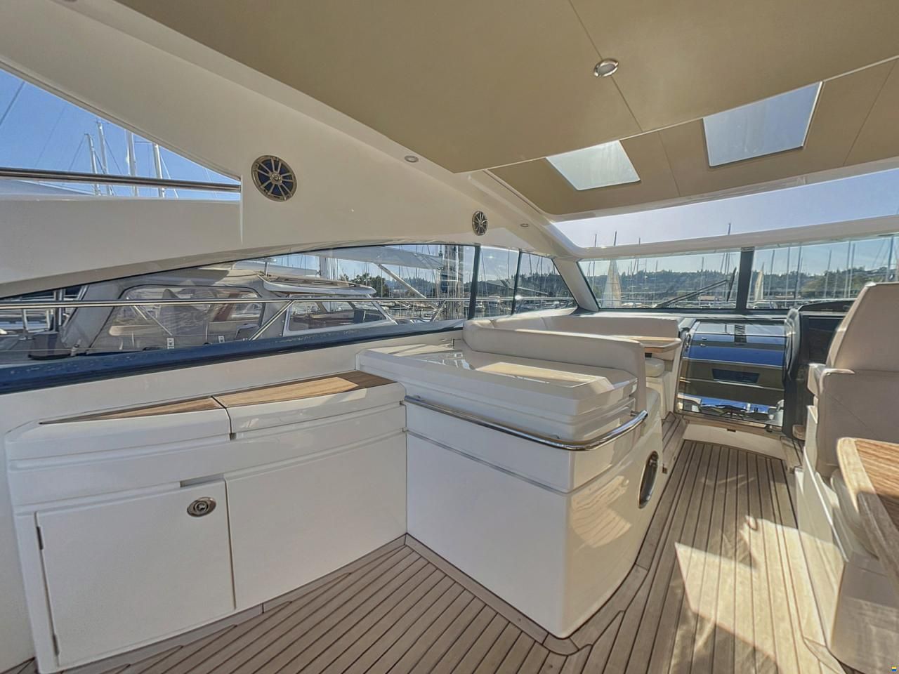Princess V53