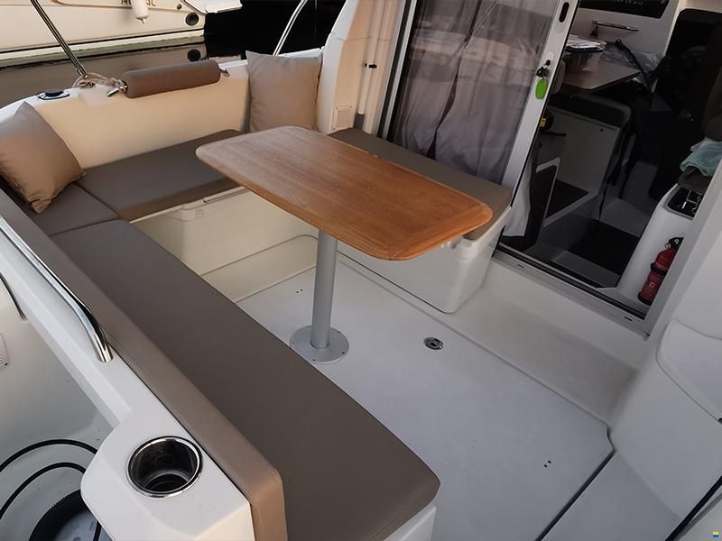Beneteau Antares 8