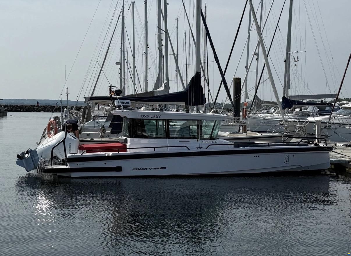 Axopar 28