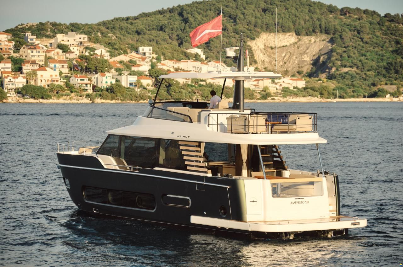 Azimut Magellano 60
