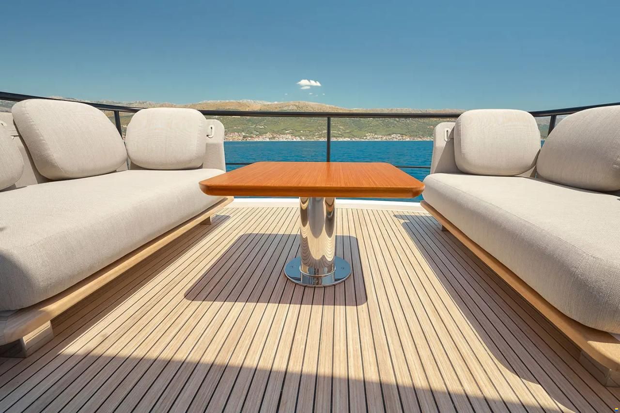 Azimut Magellano 60