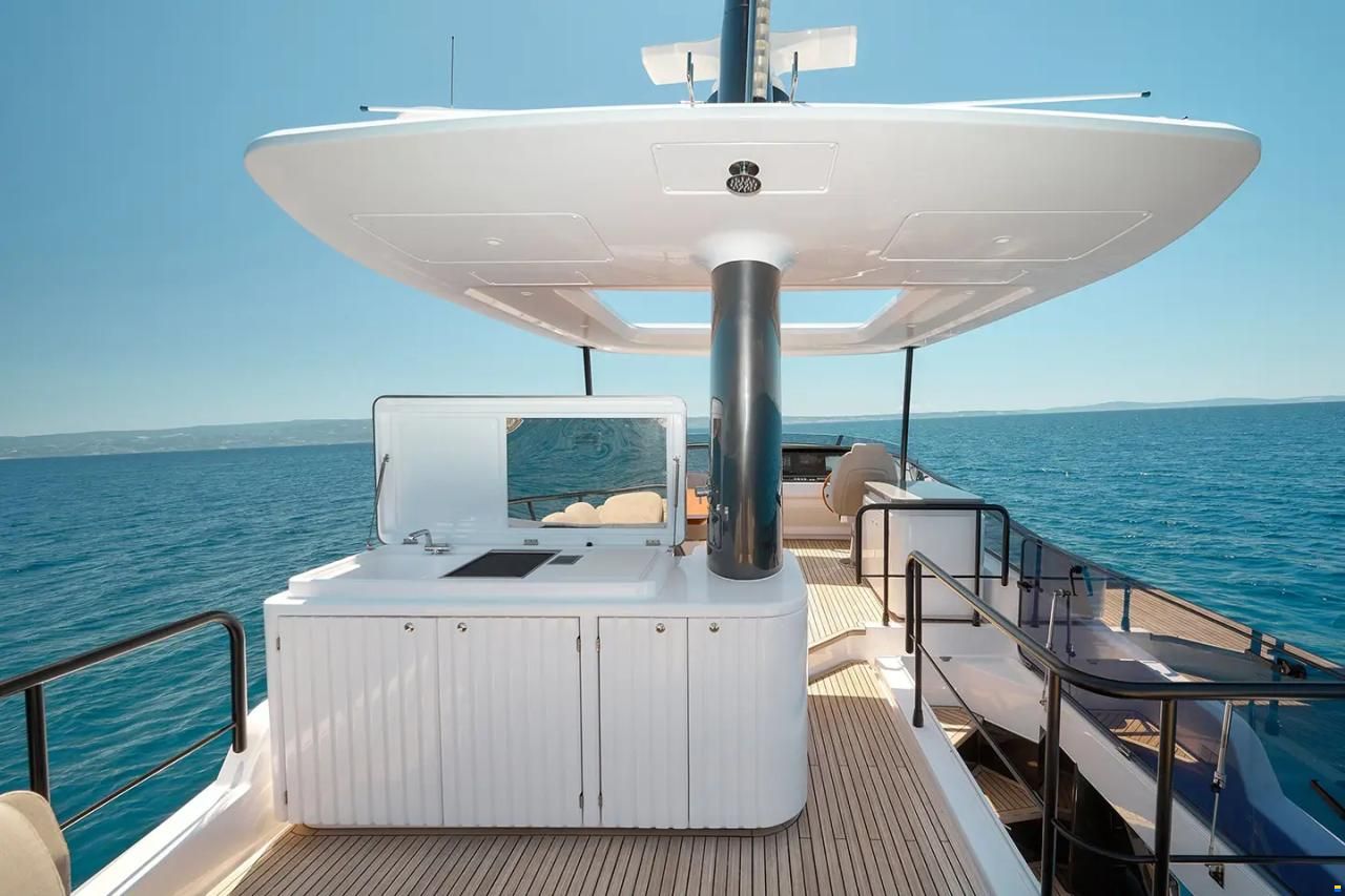 Azimut Magellano 60