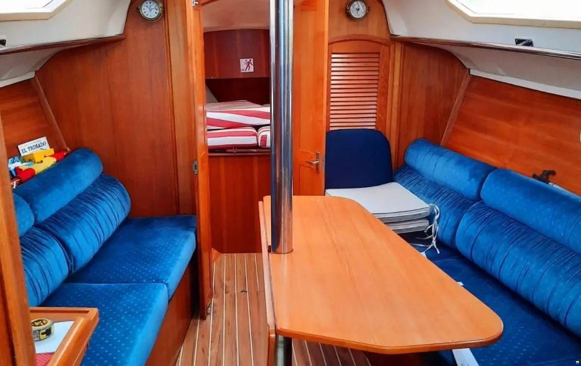Hunter Marine 326