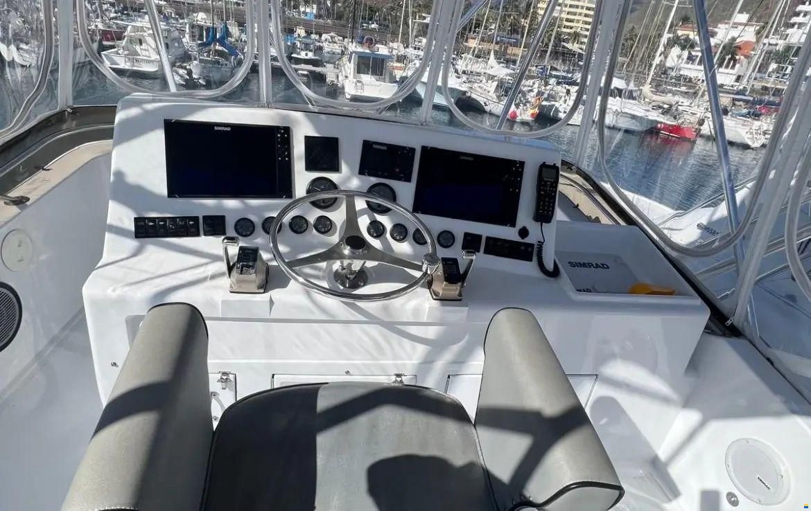 Hatteras 39 Convertible