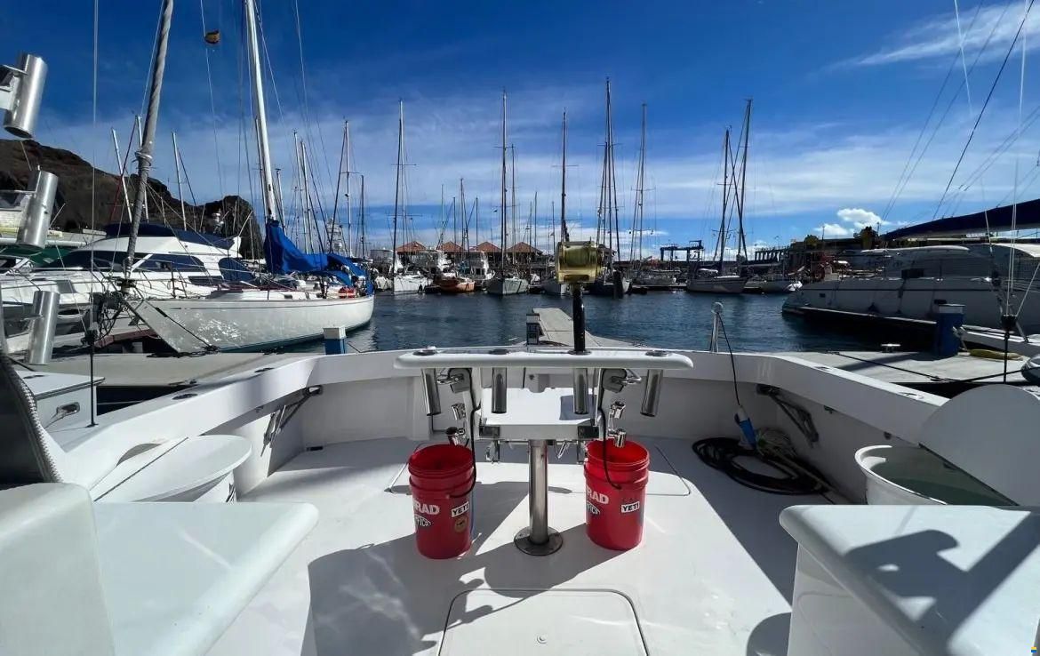 Hatteras 39 Convertible