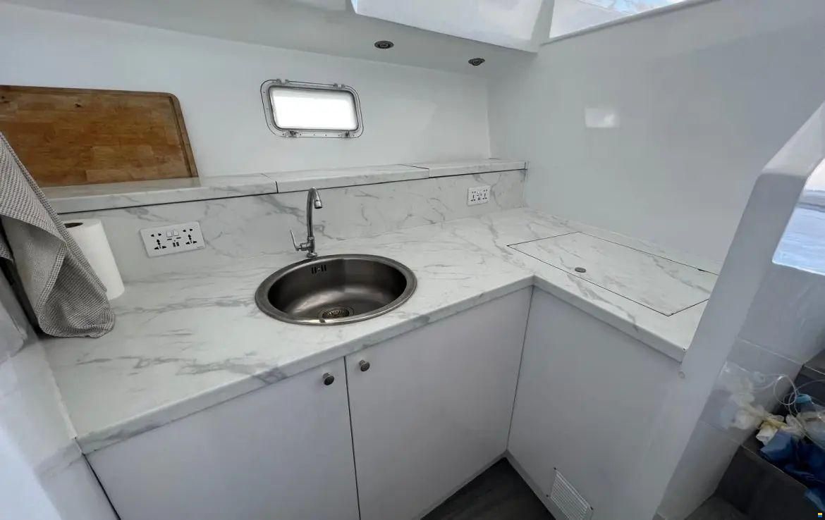 Hatteras 39 Convertible