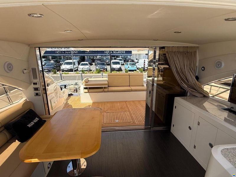 Sunseeker Predator 60