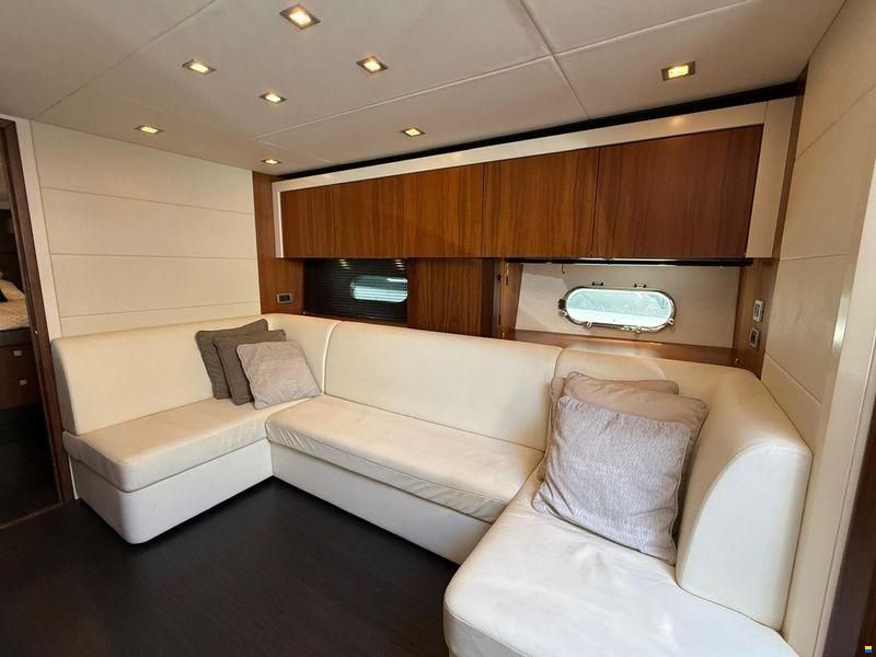 Sunseeker Predator 60