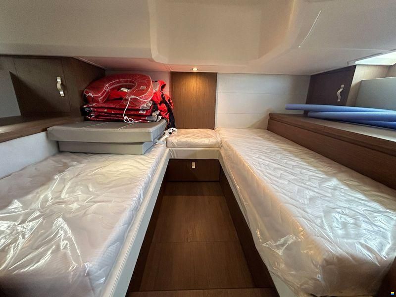 Jeanneau Beneteau Group Gran Turismo 40